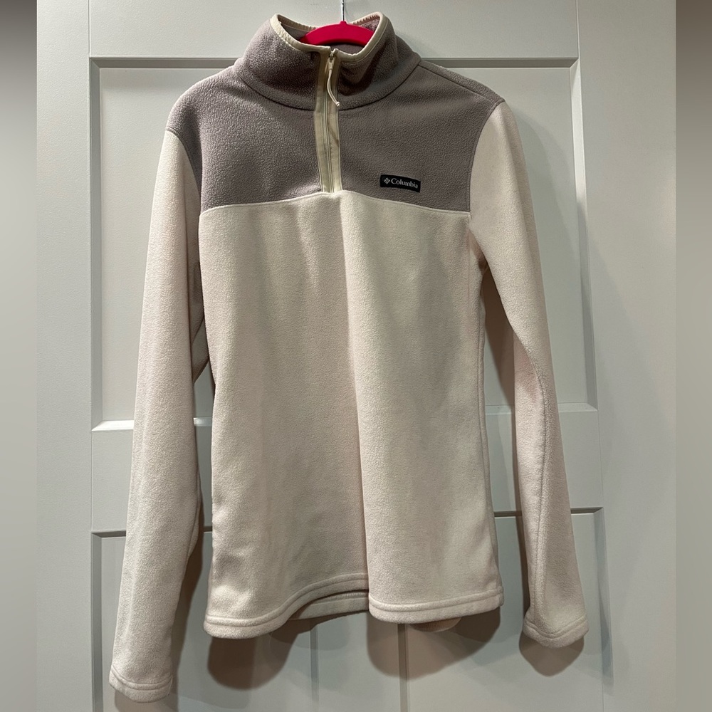 Small Cream & Grey Columbia women’s 1/4 zip